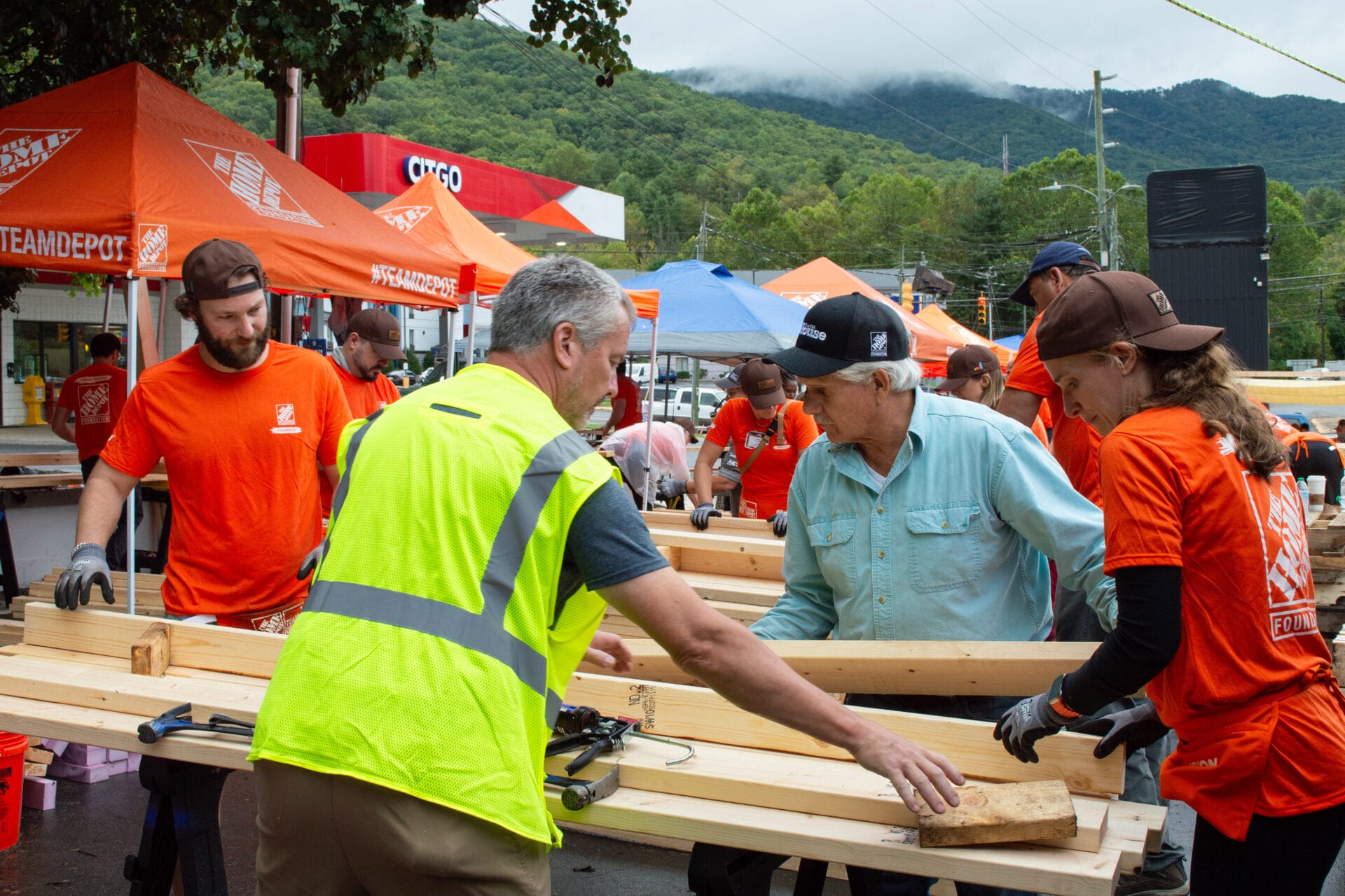 <a href="https://www.thisoldhouse.com/carolina-comeback/130181/the-home-depot-foundation-volunteer-event">Swinging Hammers to Help Asheville Military Veterans Recover from Hurricane Helene</a>